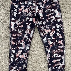 Women’s Camouflage Print Leggings